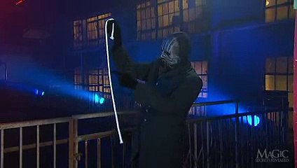 HOW TO MAGICALLY RECONNECT A CUT LENGTH OF ROPE!