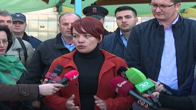 Report TV - Këtë vit s'do të ketë rritje të çmimeve në tregje për festa