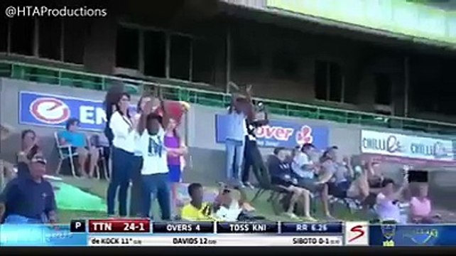 Andre Russel grabs a stunner