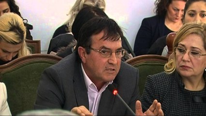 DEBAT PER PROTESTEN NE KOMISIONE,PRO DHE KUNDER SHKATERRIMIT TE BUNKERIT LAJM