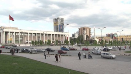 SHEFI I NATOS JENS STOLTENBERG TE ENJTEN VIZITE ZYRTARE NE SHQIPERI LAJM