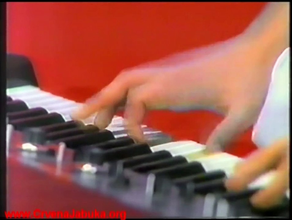 CRVENA JABUKA - DIRLIJA (tv nastup iz 1986.g)