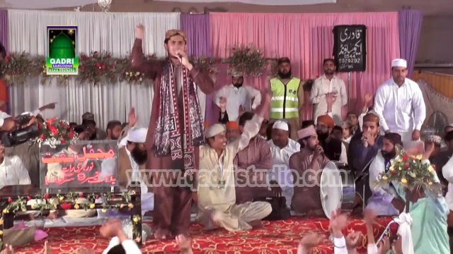 Hussain Zindabad a Umair Zubair Qadri Mehfil Naat 9 Block Sargodha 2015