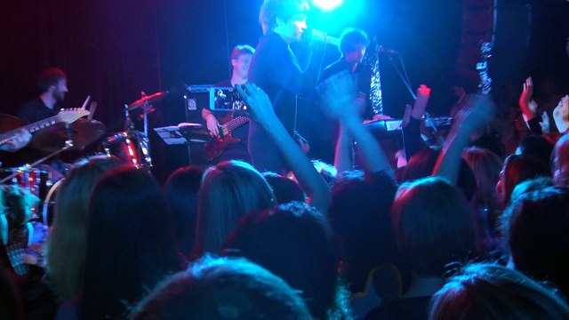 «Дай мне руку» А.Бон (Москва, «16 тонн», 6.12.2015) (Marina White)