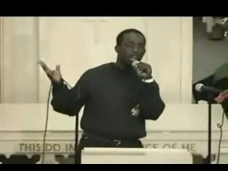 Chanteur de Gospel qui se plante completement