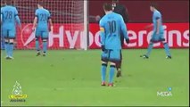 Lionel Messi se tocó varias veces el isquio durante Bayern Leverkusen-FC Barcelona