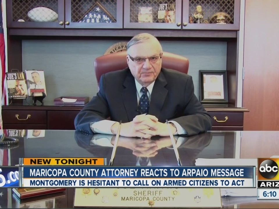 Arpaio encourages citizens to arm themselves with weapons