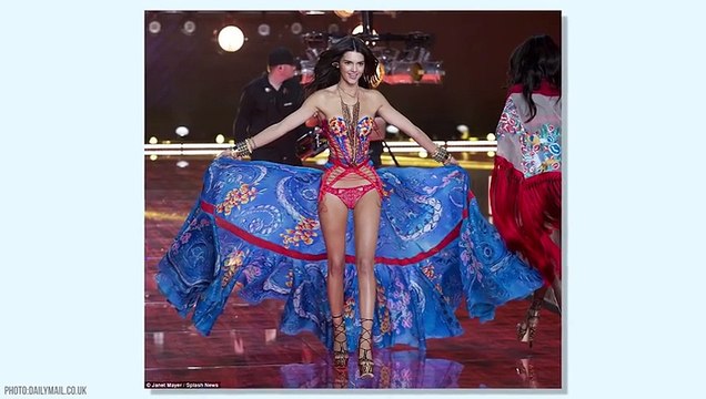 SELENA GOMEZ SPANKS GIGI HADID & KENDALL JENNER PEES HER PANTS_! VS FASHION SHOW