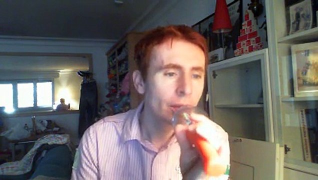 Wiwi égratigne paradise is here de Tina Turner