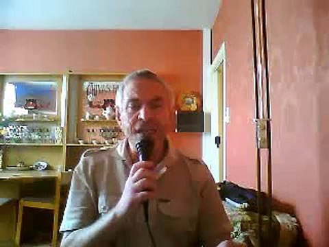 Липкин Генa Lipkin Genna исполняет караоке «Королева красоты» 15180319, 2010-