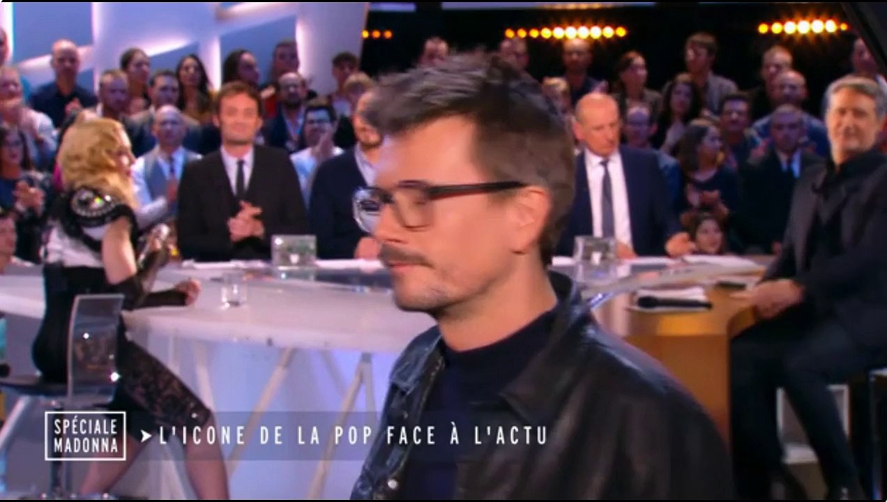 2012-2015 Madonna soutient les victimes des attentats en France et s'engage contre le FN