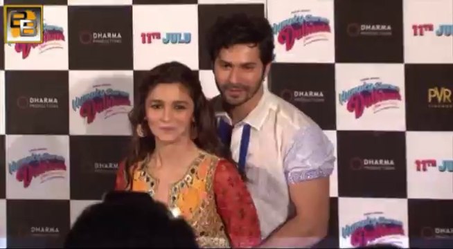 Alia Bhatt's EMBARASSING WARDROBE MALFUNCTION