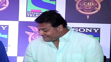 CID Fame Daya(Dayanand Shetty) Shows His Funny Side At CID's 18th Birthday Celebration