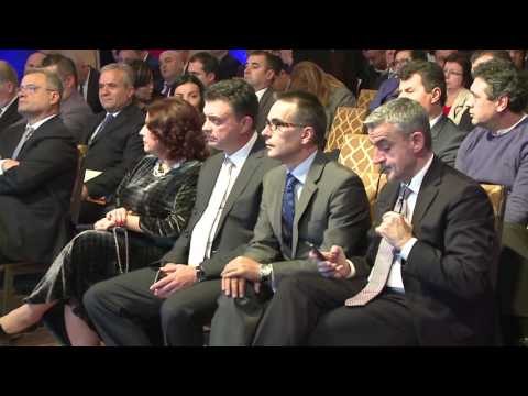 BERISHA: MOSBINDJA CIVILE, HAPI I RADHES I OPOZITES