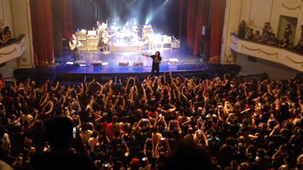 Candlebox chile dic 2015, Kevin Martin´s stage diving