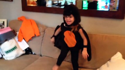 There's nothing cuter than baby's first halloween.