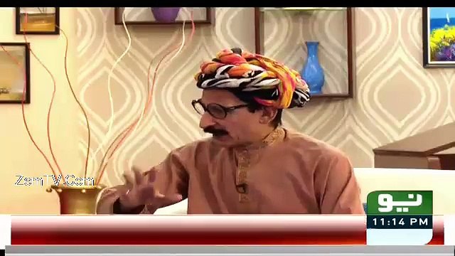 Mubashir Making Fun Of Tahir ul Qadri