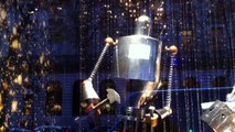 Vitrines Noel grands magasins Paris dec 2015 3