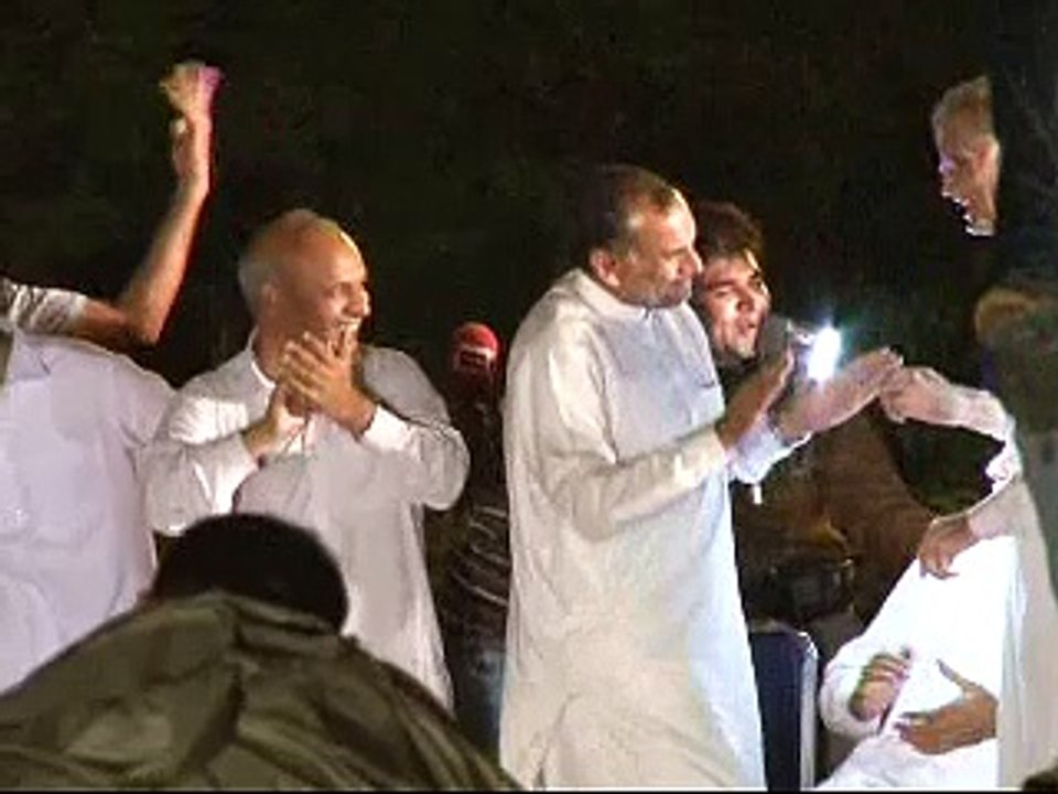 Azam Khan Swati Dance