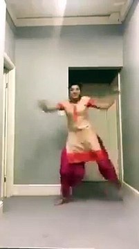 Yeh dance hay ya warzish aik bar zaror dekay maza na aye tho pasay wapis, pakistani girls dance, home girls dance, local girls dance, indian girls dance, desi girls dance, punjabi mujra, punjabi stage dance, wedding da