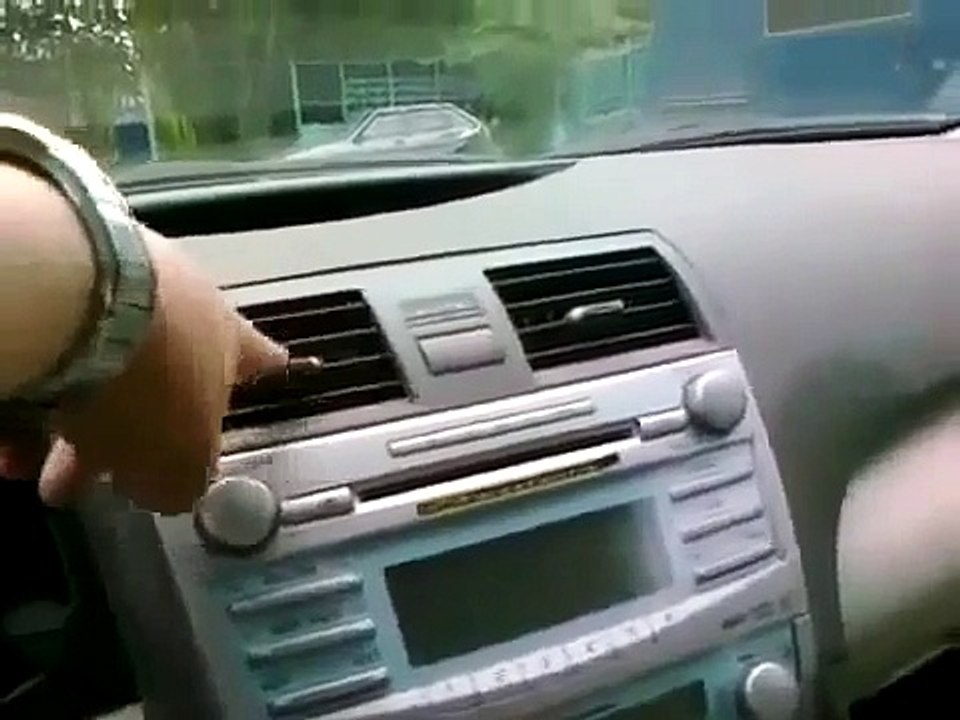 Чувак купил Тойота Камри, оборжаться