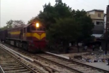 pakistan business class Train