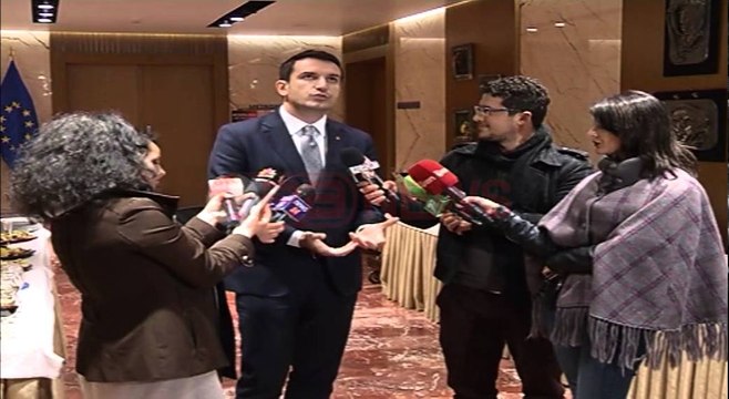 Veliaj: Basha kastravec hyri dhe doli nga Bashkia, gjobën e firmosi inspektori Karaj- Ora News
