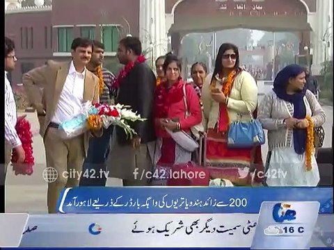 About 200 sikh Pilgrims arrives at Lahore by using Wagah Border rout