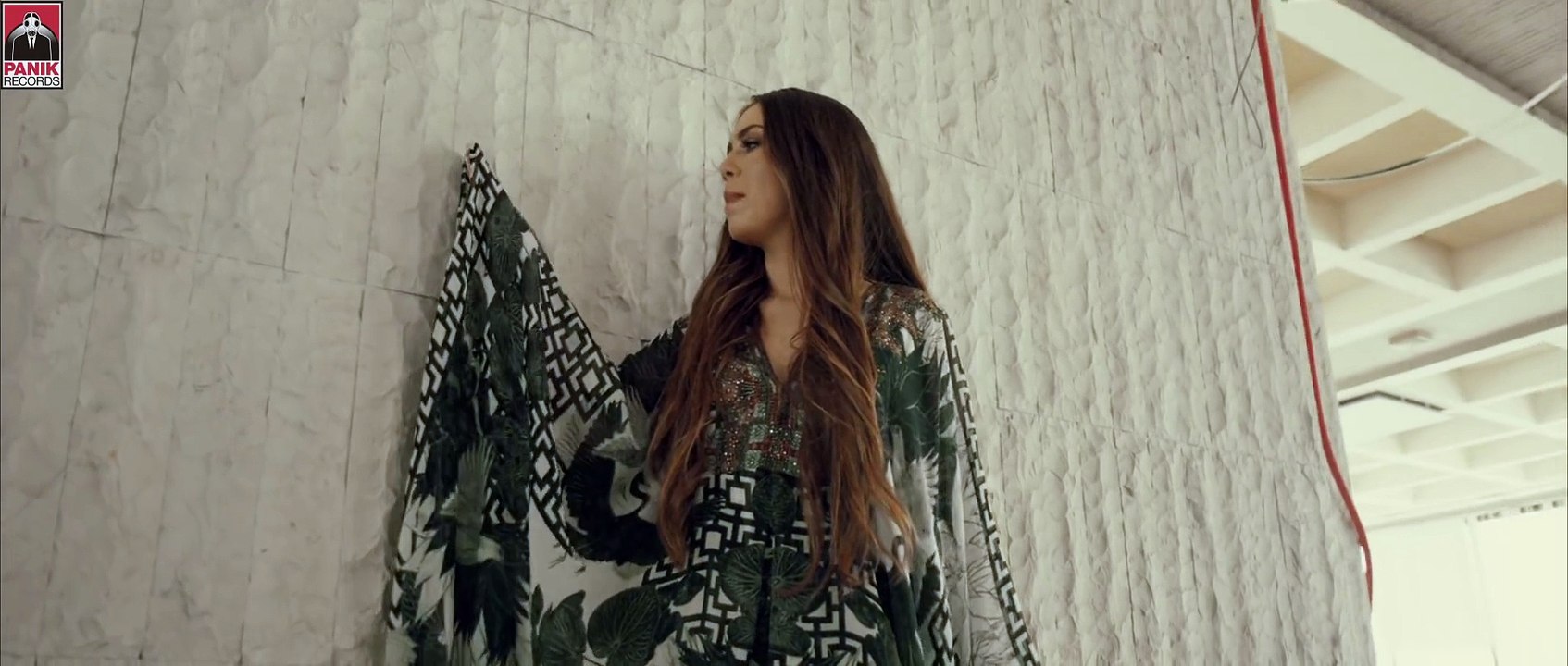 Nicole Saravakou - Se Prokalo _ Σε Προκαλώ _ Official Music Video HQ (1080p)