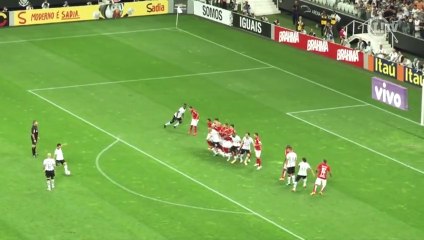 Relembre belo gol de Jadson contra o Inter