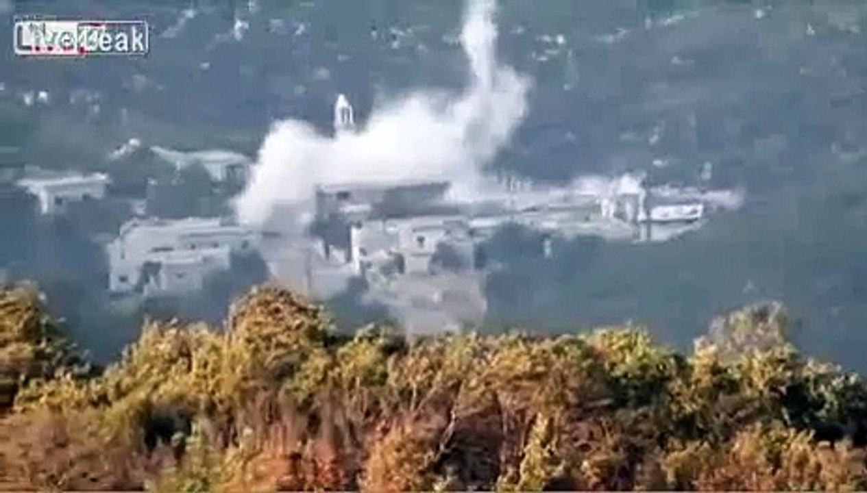 Точными ударами ВКС РФ отправили в ад террористов ИГИЛ: кадры очевидцев