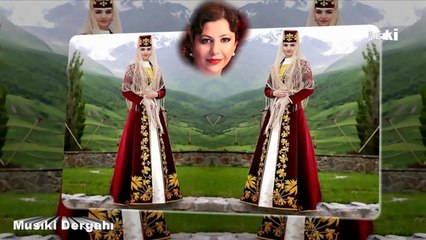 Çiğdem Gürdal ♫ Leb-i Renginine Bir Gül Konsun.HD