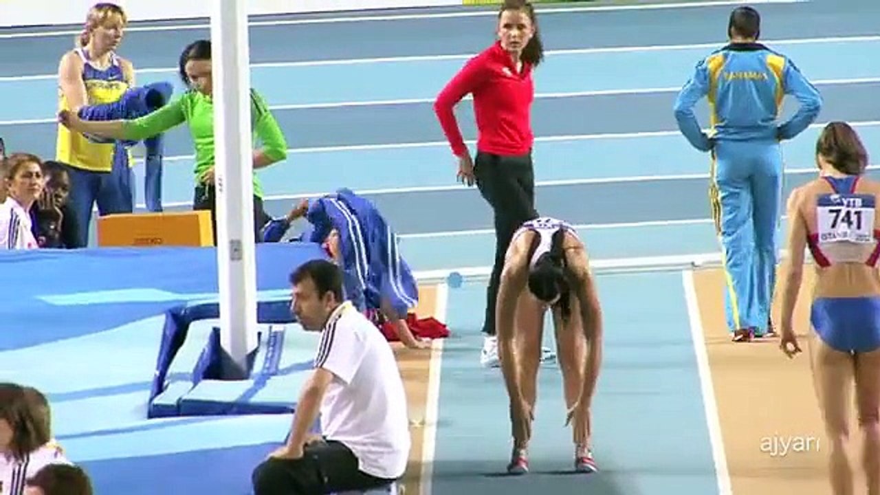 a turkish long jumper