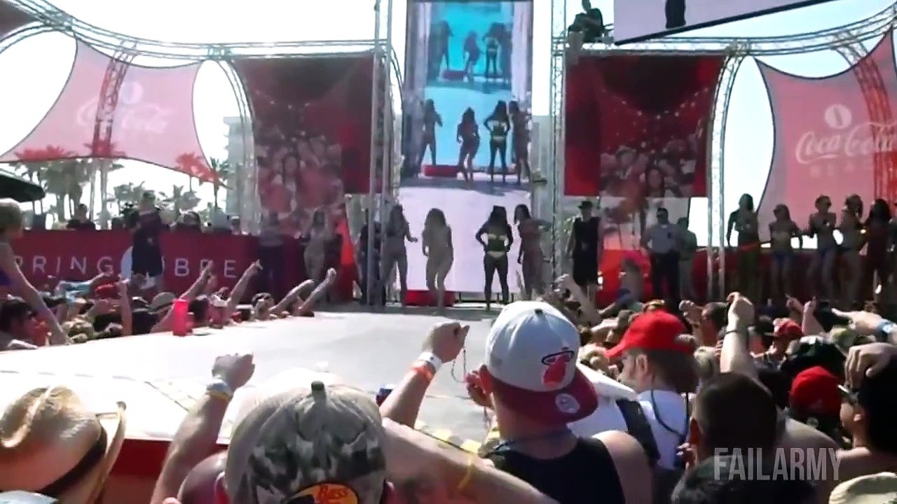 Babes and Boats Fails Compilation || FailArmy