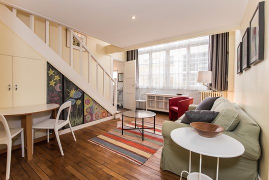 (Ref: 15034) 1-Bedroom furnished apartment on rue Blomet (Paris 15th)