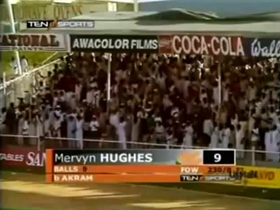 Wasim Akram HAT-TRICK in ODI v Australia - 1990