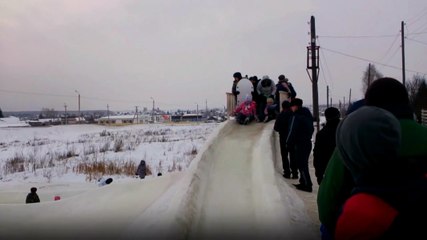 Yaptıkları Kardan Kaydıraktan Kaydılar