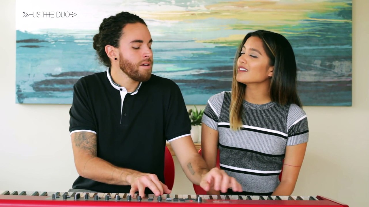 Ce duo reprend les plus gros tubes pop de 2015 : Medley des Hit 2015 énorme!
