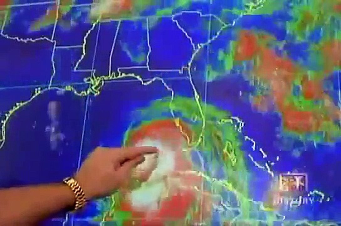Natural Disasters Technology On Tropical Cyclone Storms (Hurricane)
