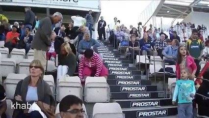 Shahid Afridi (with wife & daughters) in Cricket Stadium