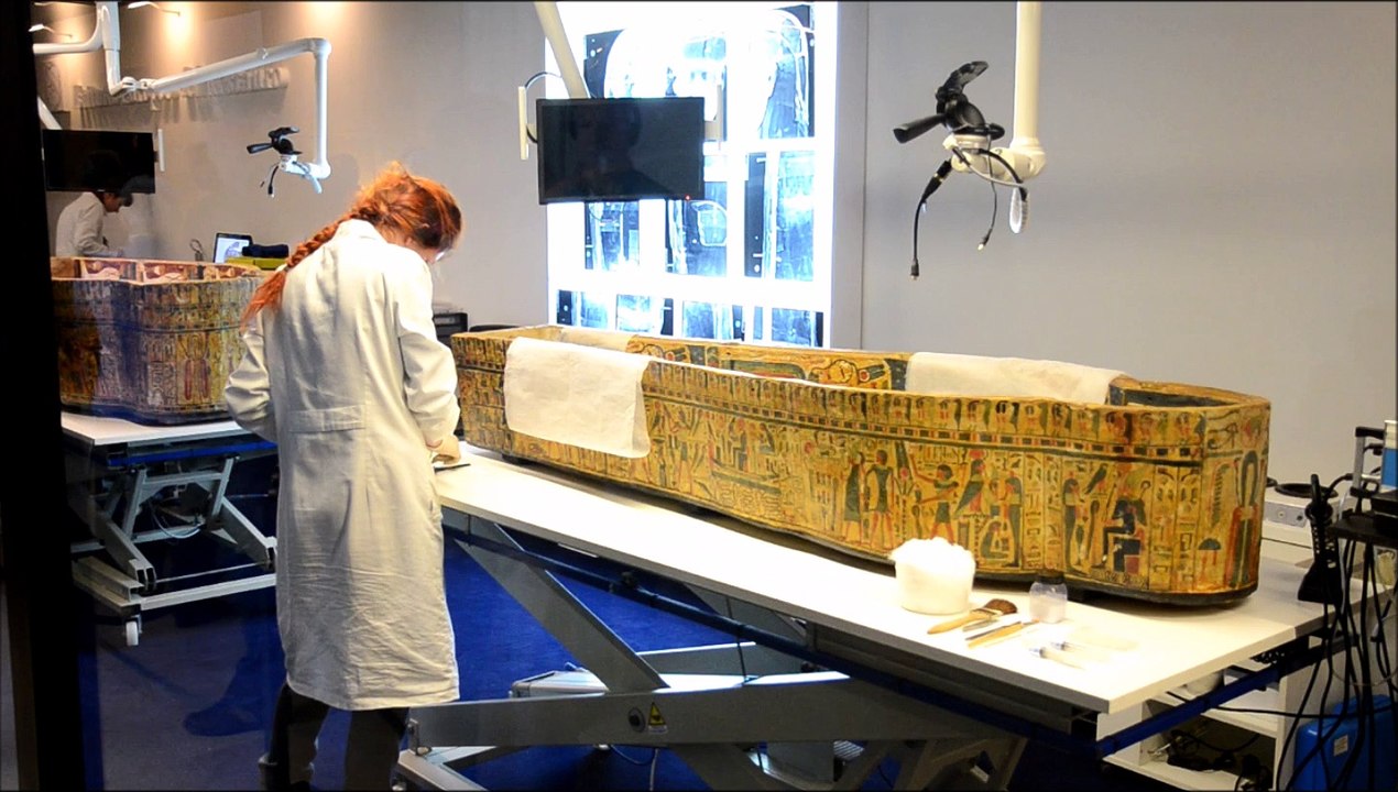 "Sarcophagi - Sous les étoiles de Nout" aux Musées royaux d'Art et d'Histoire de Bruxelles