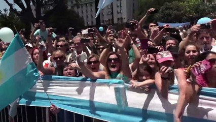 Le président argentin fête sa victoire en dansant