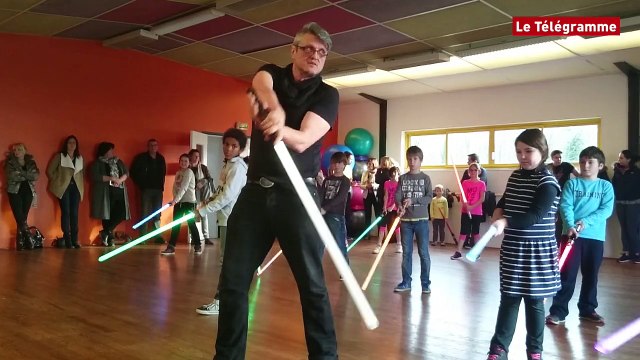 Lannion. Star Wars : un sabre laser et la force est en toi !