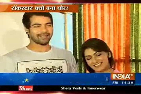 Nind mein Abhi ne kholi Pragya ke Gown ki Dori aur ki uuske saath Jabardasti 11th December 2015 Kumkum Bhagya