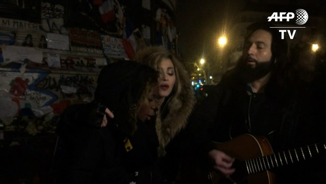 Madonna pays tribute to Paris attacks victims