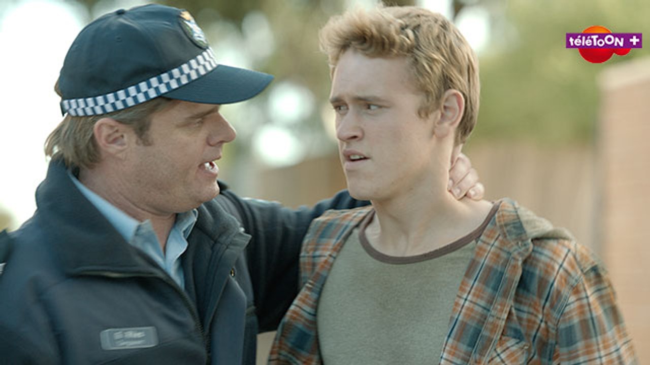 NOWHERE BOYS ENTRE 2 MONDES - Résumé de l'épisode 6 "Copains comme cousins" (Série TéléTOON+)