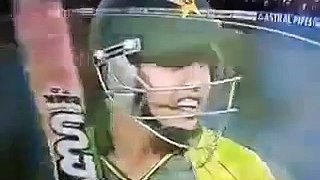 Shaid Afridi Abusing Camera man during Cricket Match Pakistan HD
