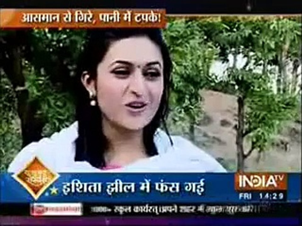 Yeh Hai Mohabbatein 1_ Ishita Ko Magar Se Bachane Ke Liye Shagun Ne Lagayi Paani Mein Chalang - EntertainmentDhamal