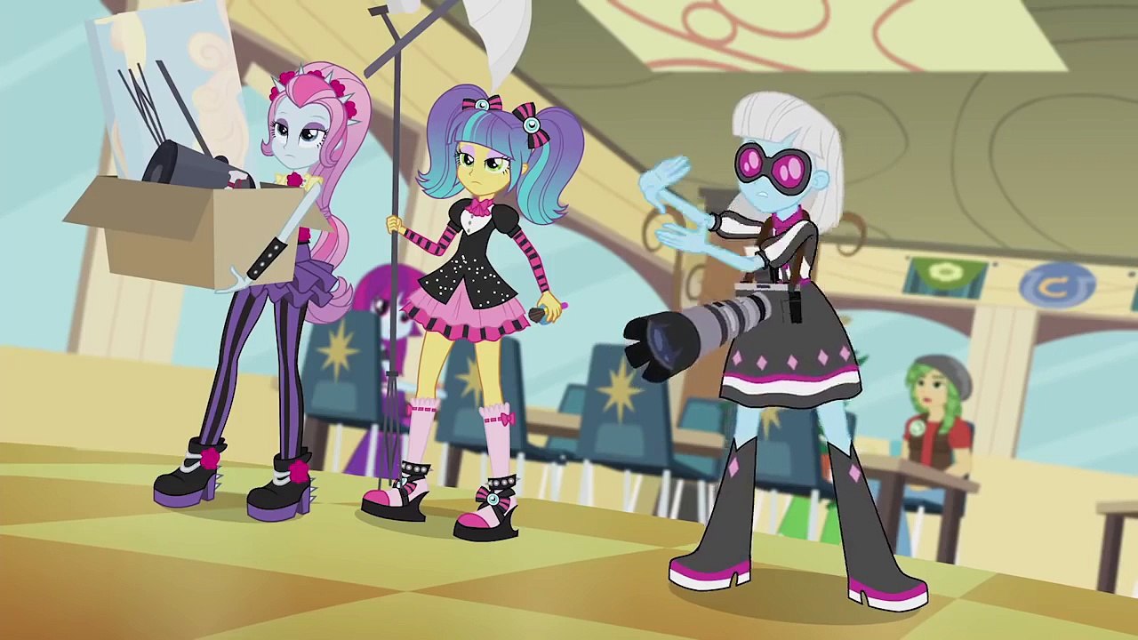 MLP   Equestria Girls - Friendship Games - Photo Finished [Exclusive Short] #4
