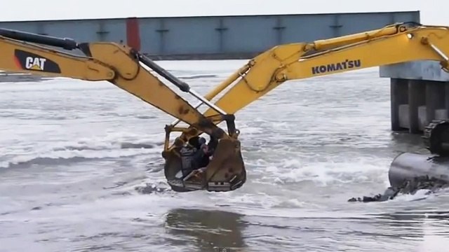 Переправа через реку в России